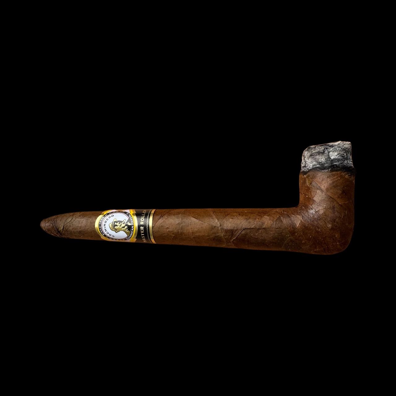 Cachimbero Master Roller cachimba pipe – side profile on black background